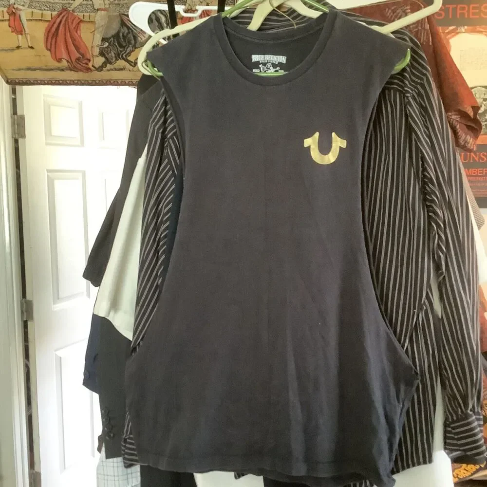 True Religion Black & Gold Graphic T-Shirt medium m tee